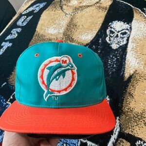 Vintage nfl Miami dolphins SnapBack hat nwt